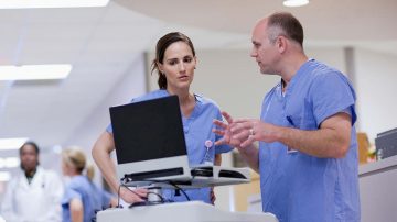 重症监护病房（ICU）